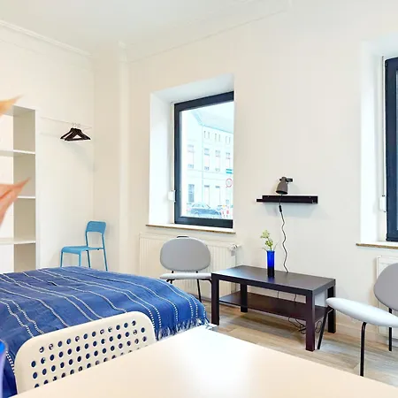 Zentrales 2-sz-apartment Nr 1 - Top-lage Am Hbf Lejlighed *