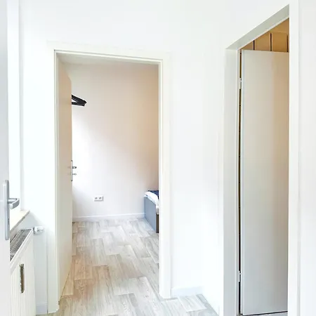 Zentrales 2-sz-apartment Nr 1 - Top-lage Am Hbf Krefeld